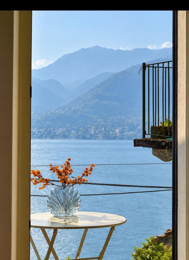 A view worth waking up for — illustrative Italian home